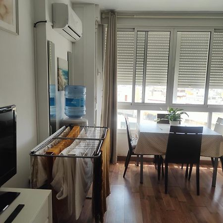 Apartamento Estudio Loft En El Centro Para 3 O 4 Personas Cama Doble Y Sofa Cama Check In A Partir De Las 15 Y 30 Min Pm Y Check Out Hasta Las 11 Y 30 Pm Con Wifi Normalmente No Se Puede Adelantar El Check In Torremolinos Ngoại thất bức ảnh