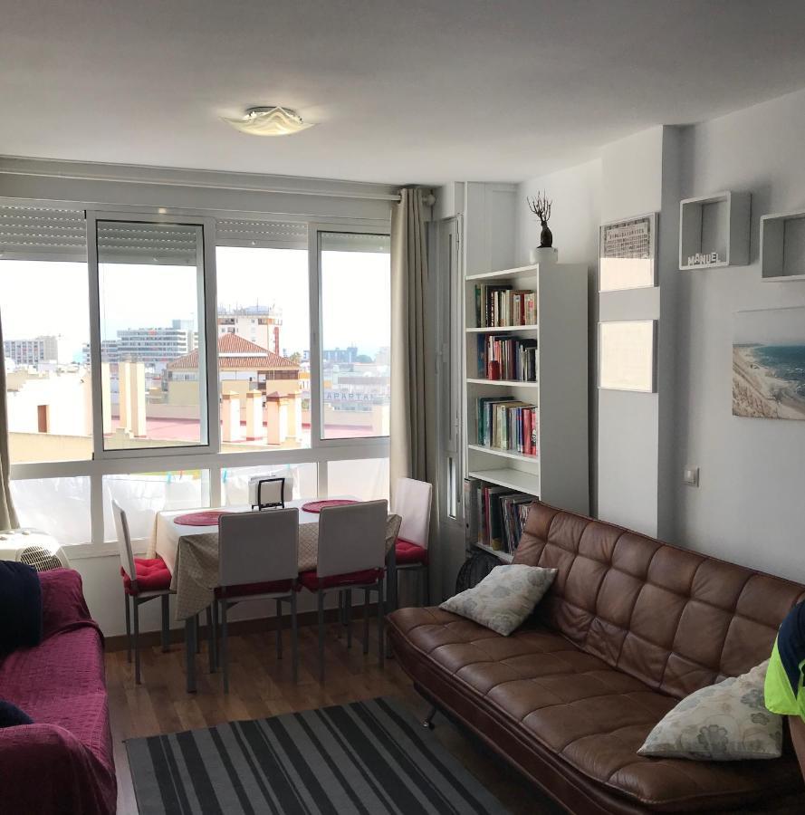Apartamento Estudio Loft En El Centro Para 3 O 4 Personas Cama Doble Y Sofa Cama Check In A Partir De Las 15 Y 30 Min Pm Y Check Out Hasta Las 11 Y 30 Pm Con Wifi Normalmente No Se Puede Adelantar El Check In Torremolinos Ngoại thất bức ảnh